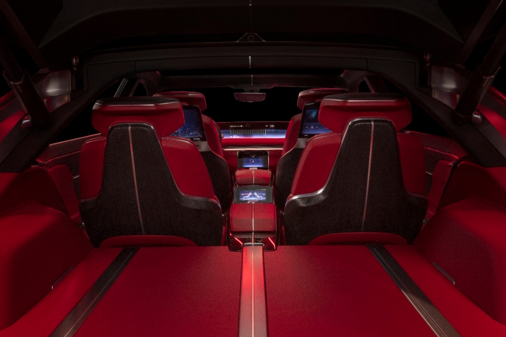 Cadillac CELESTIQ Show Car: Personal Connection