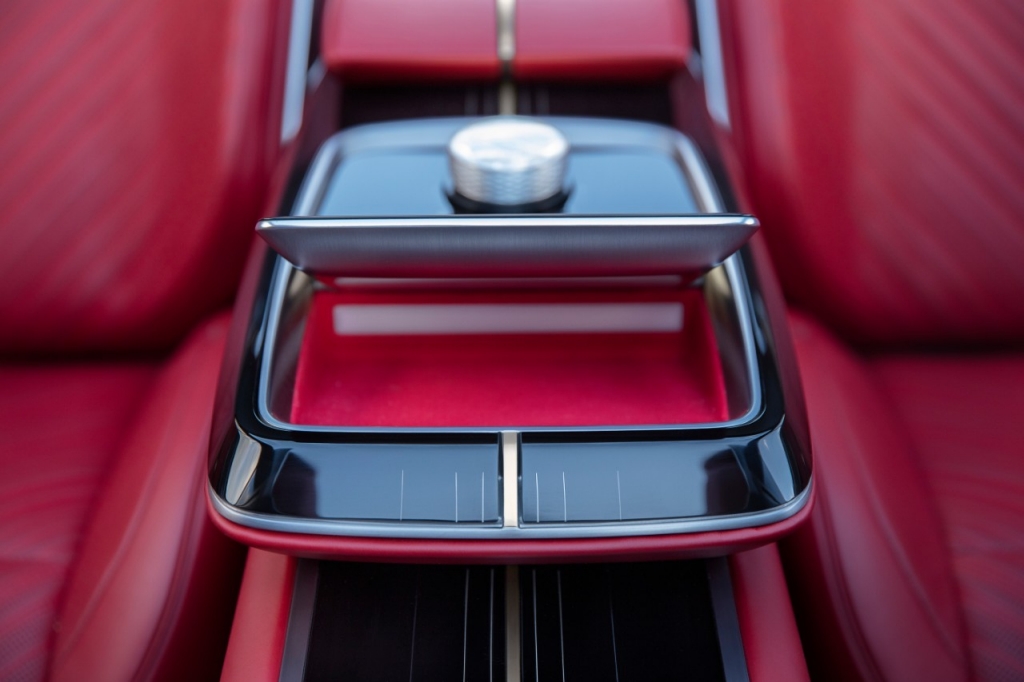 Cadillac CELESTIQ Show Car: Discovery and Fascination